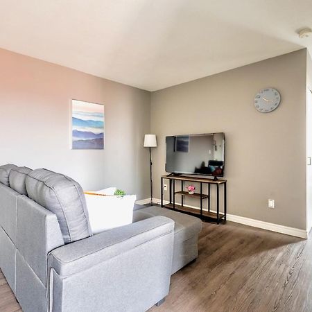 Апартаменты Newly Renovated 2Br Unit In Glenview West Гамильтон Экстерьер фото